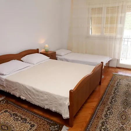 4892b Apartamento *